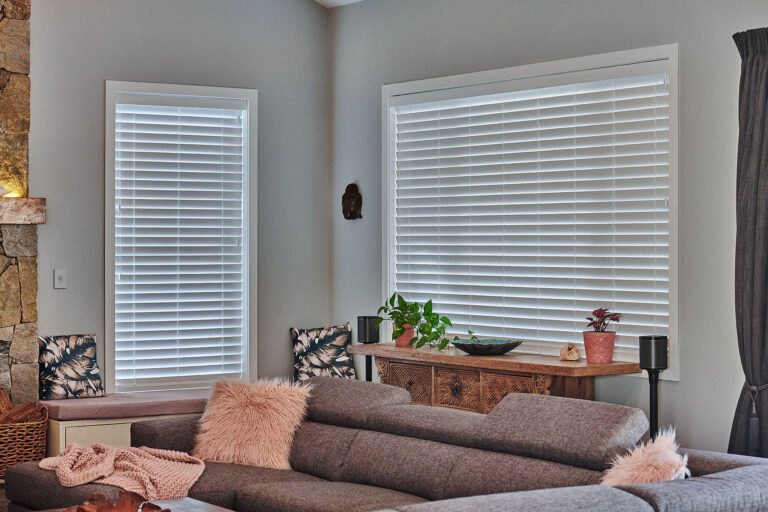 Reasons Why Timber Venetian Blinds Are Perfect for Your Home